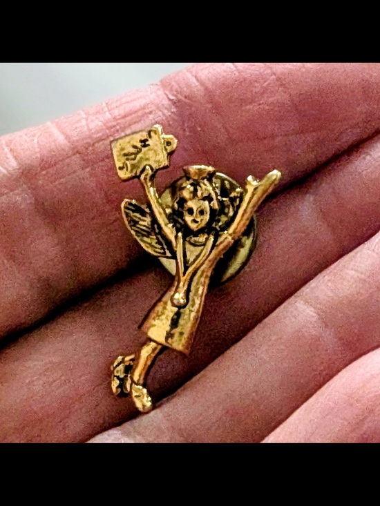 Jewelry - Vintage Gold nurse Lapel Pin - Women's Jewelry